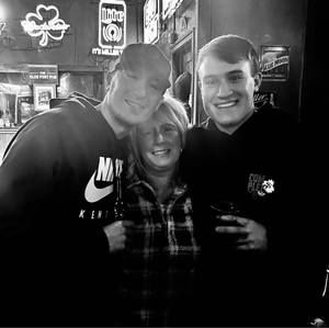 Meet your Posher, Davina